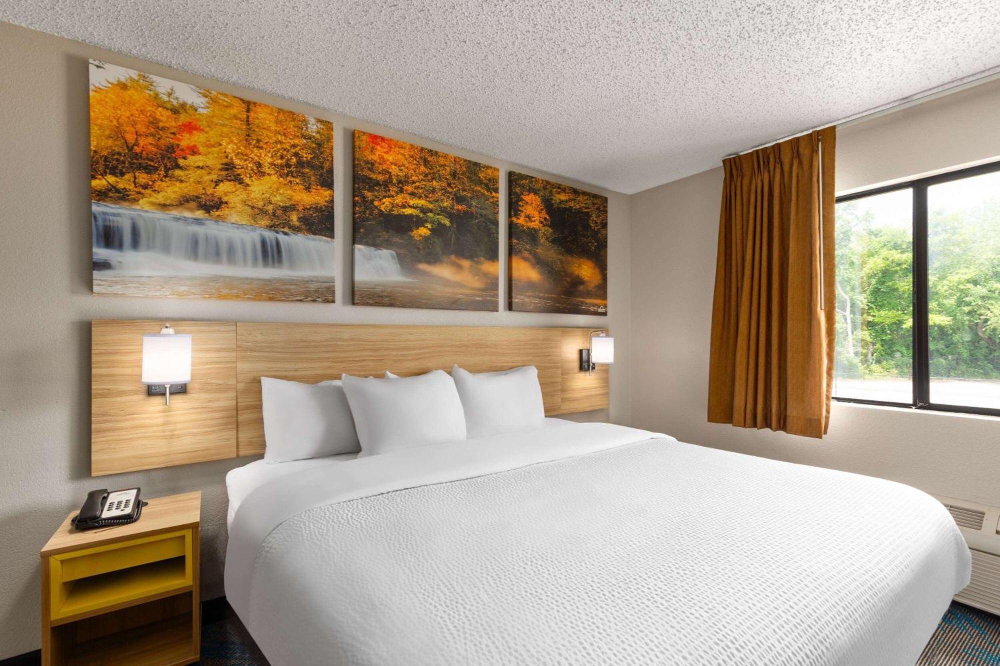 Days Inn By Wyndham Glasgow Eksteriør billede